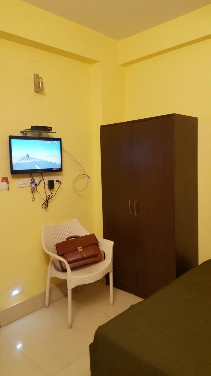 Capital O Kabita Guest House Near Acropolis Mall Kolkata Ngoại thất bức ảnh