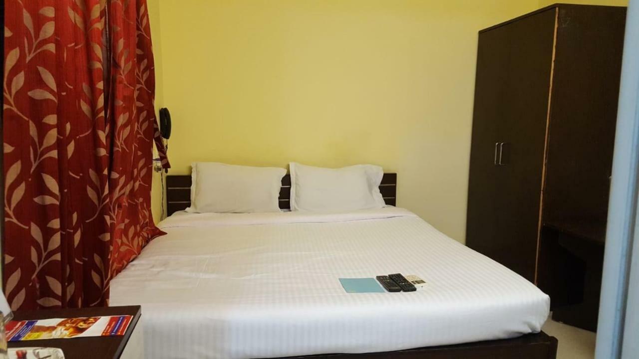 Capital O Kabita Guest House Near Acropolis Mall Kolkata Ngoại thất bức ảnh